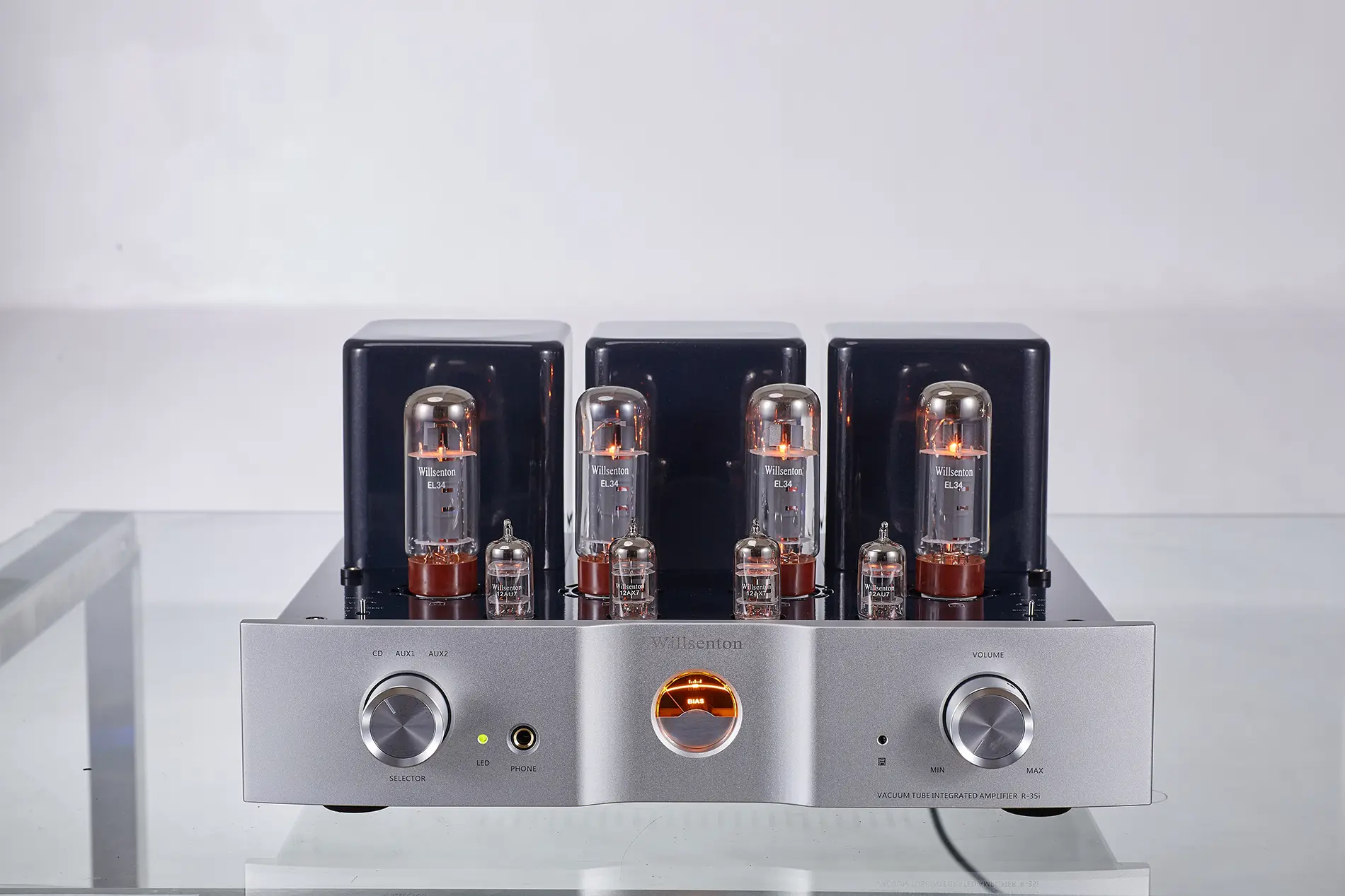 Blue Willsenton R-35i integrated vacuum tube amplifier